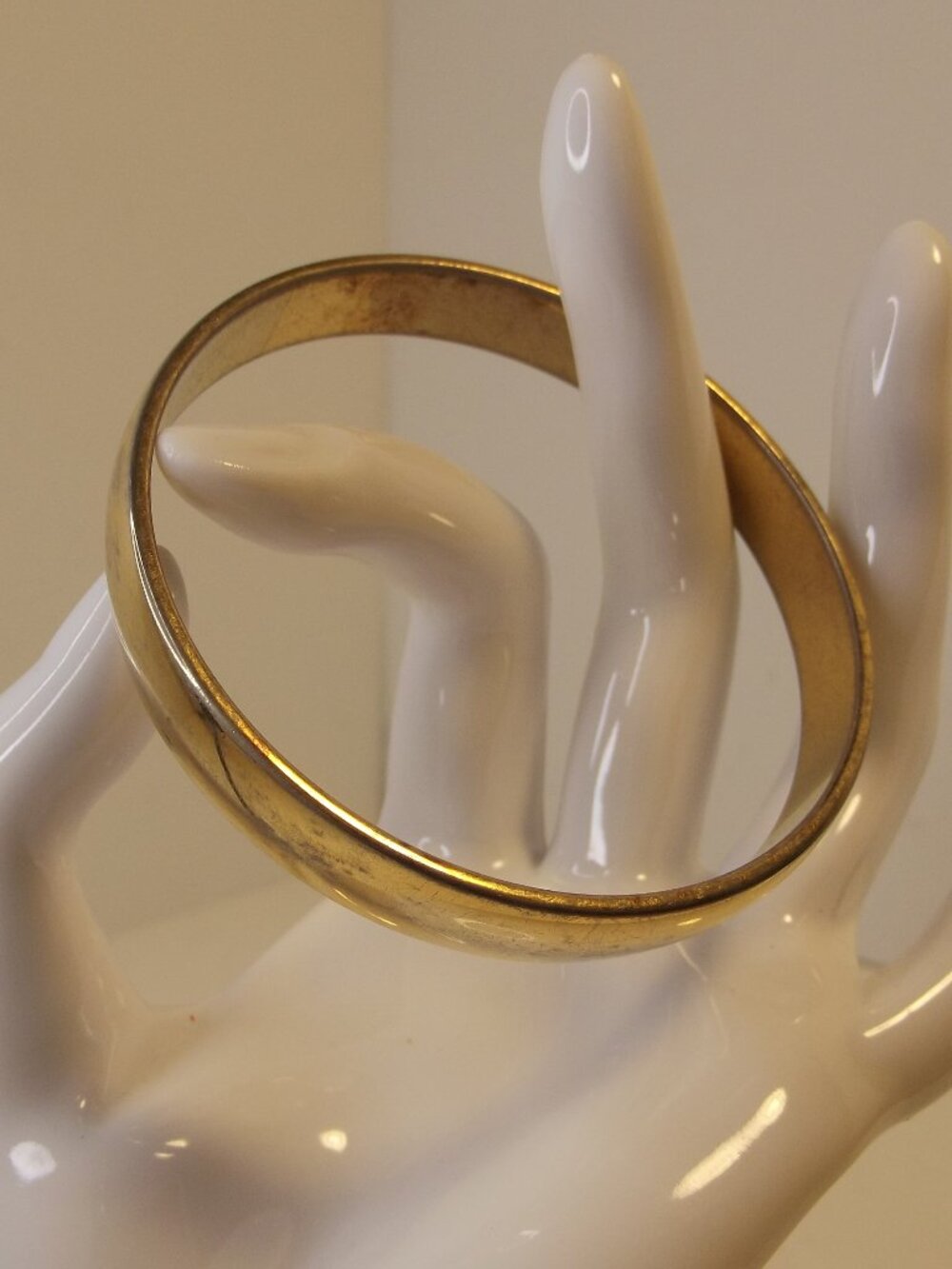 Vintage MONET Gold Tone Bangle Bracelet Size Medium